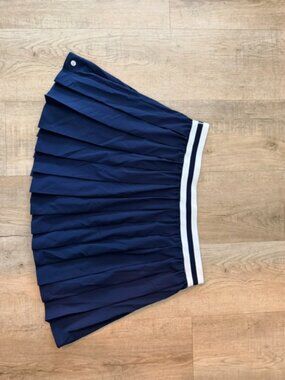 CALLA Navy Blue Pleated Tennis Skirt – White Striped Waistband – Size Large